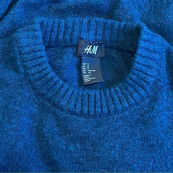 H&M Wool Blend Crew Neck Long Sleeved Sweater Blue Size Small - Picture 3 of 6